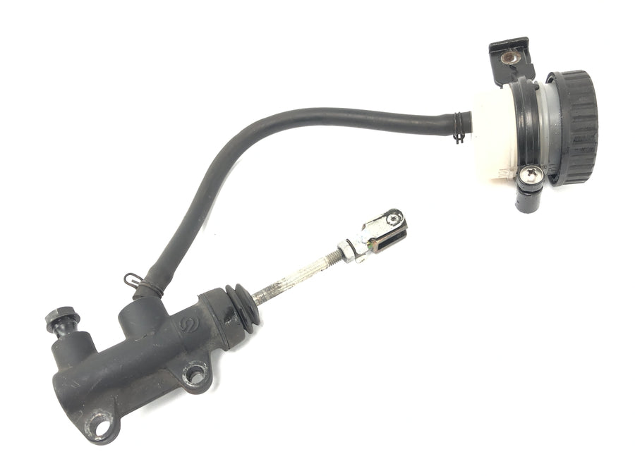 Moto Guzzi Stelvio 1200 4V [2009] - brake pump behind