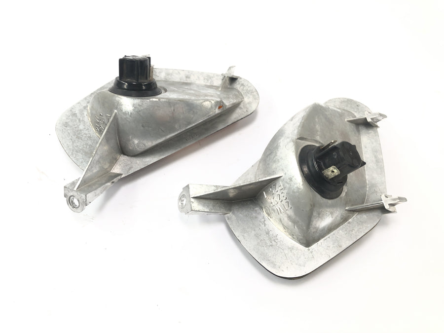 BMW K 1100 LT 100 [1994] - cladding indicator turn signal flashing light set on the left and right