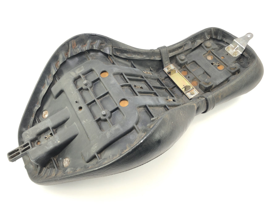 Kawasaki VN 800 Classic [2000] - Selle avec traces d'usure