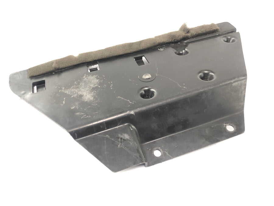 Yamaha YZF R1 RN01 [1998] - Engine cover holder Recording for ignition coils