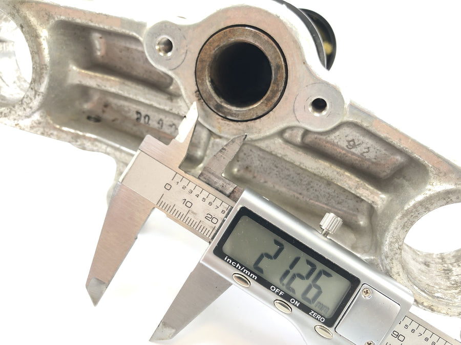 Yamaha XT 350 3YT / 55V [1990] - Fork Bridge ci-dessous