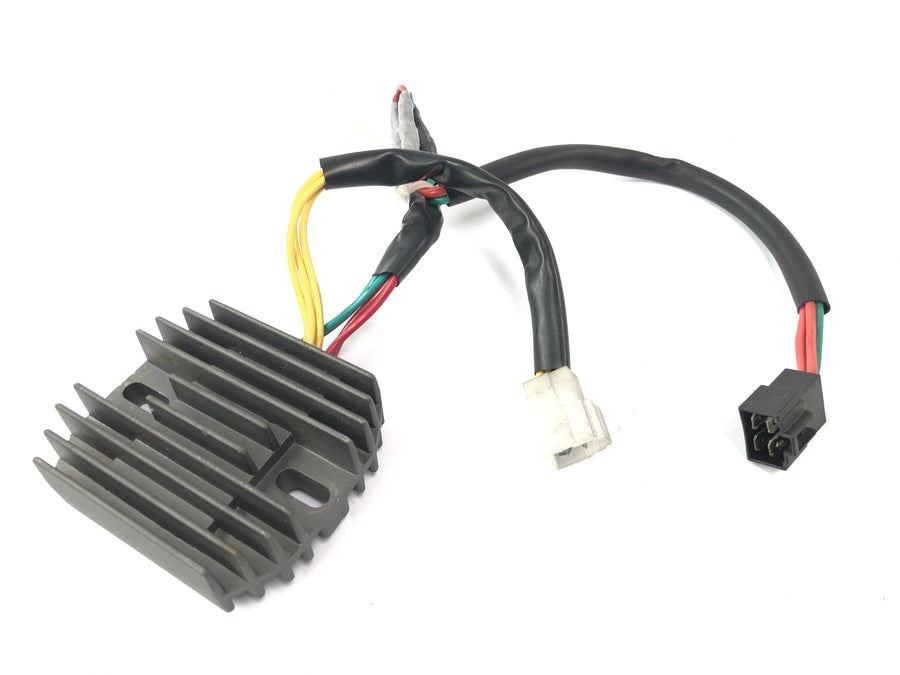 Triumph Speed Triple 1050 515NJ [2007] - Regulator Rectifier