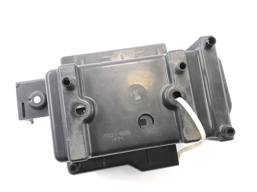 Suzuki VZ 1500 WVCU [2011] - Batteriekasten Halterung Akkugehäuse