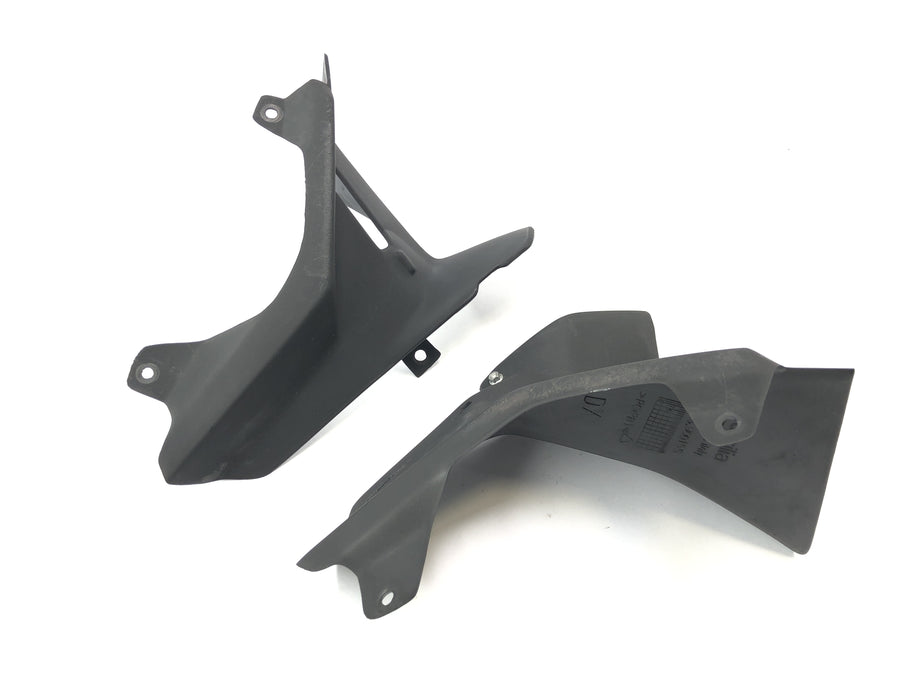 Aprilia RST 1000 Futura [2002] - couple de couverture de revêtement latéral