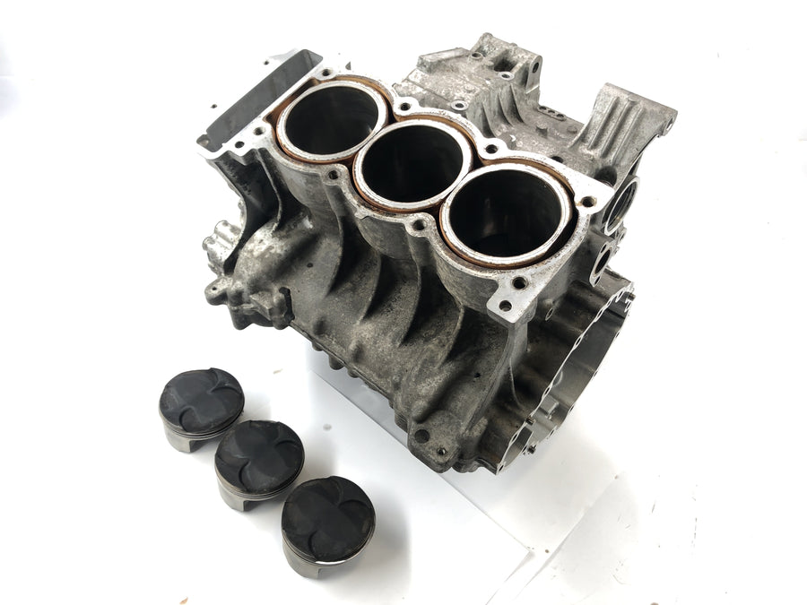 Triumph Daytona 955i T595n [2003] - Bloc du blocage du cylindre de moteur