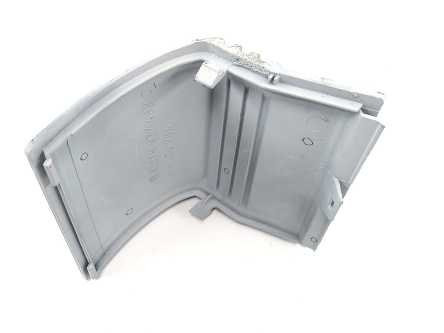 BMW E28 - Garniture d'anneau de remorquage pare-chocs avant