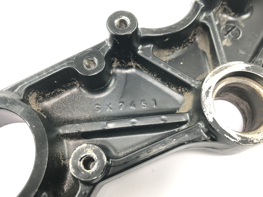 Suzuki GSX R 1100 GU74C [1987] - Gabelbrücke oben Lenkkopfbrücke Klemmbock vorne
