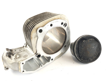 BMW R 1100 GS [1990] - Cylinder and piston left