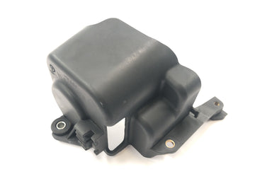 Ducati Multistrada 1200 S Touring [2009] - Cover mount for exhaust control motor