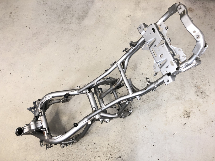 Kawasaki Versys KLE 650 A [2006] - Frame main frame with papers