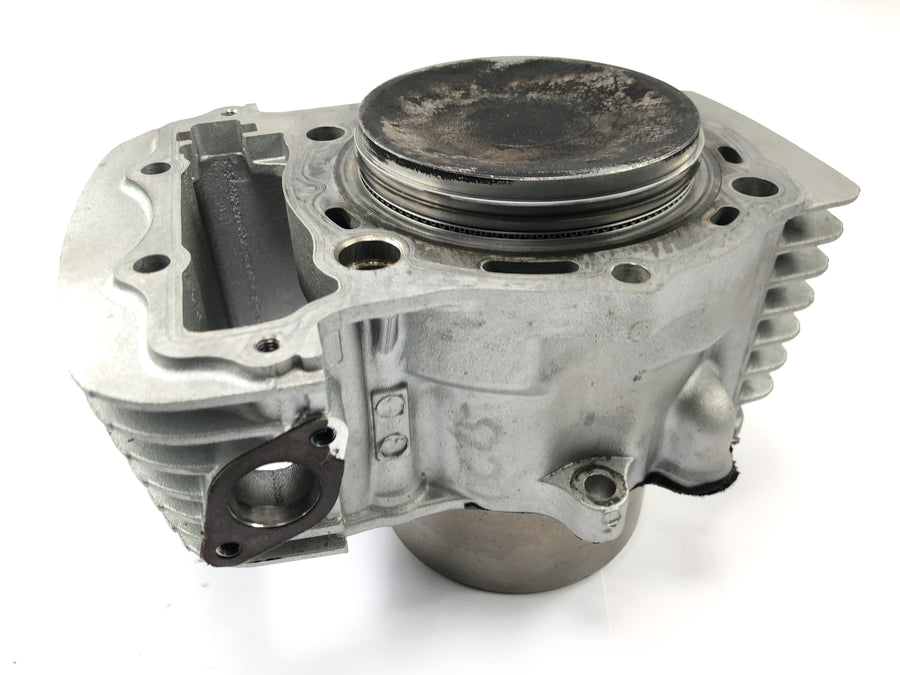 Kawasaki VN 1600 Classic VNT60A [2007] - cylindre avec piston à l'avant