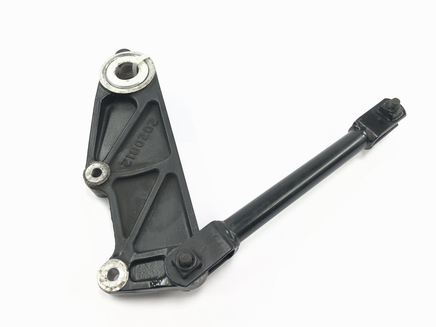 Triumph Adventurer 900 T309RT [1998] - Brake anchor with brake anchor strut, brake caliper mount at the rear