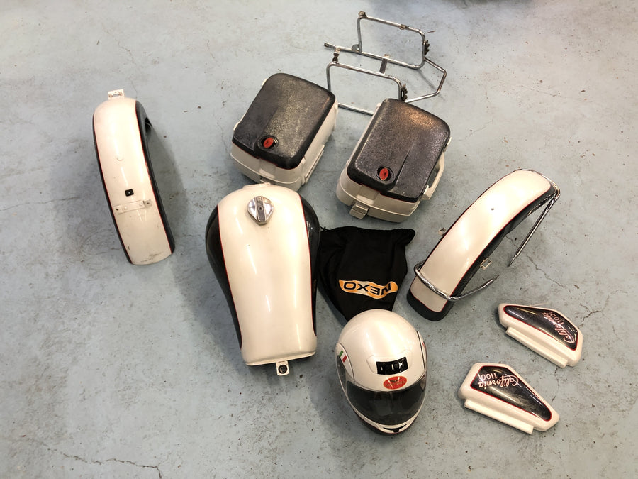 Moto Guzzi California 1100i [1995] - Kit peinture carénage réservoir garde boue kit valise avec support