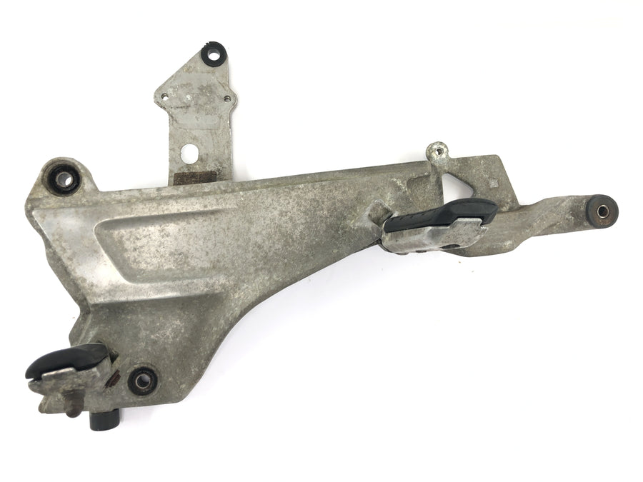 Honda ST 1100 SC26 Pan European [1990] - Footrest system left footrest holder