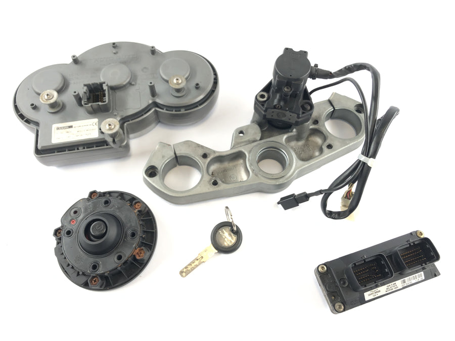 Moto Guzzi Norge 1200 [2006] - Tacho cockpit ignition lock tank lock for Gabelbrücke above CDI