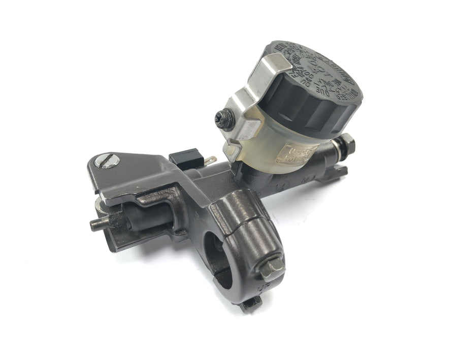 Honda CBR 1000 RR SC57 [2006] - Clutch pump handlebar fitting left
