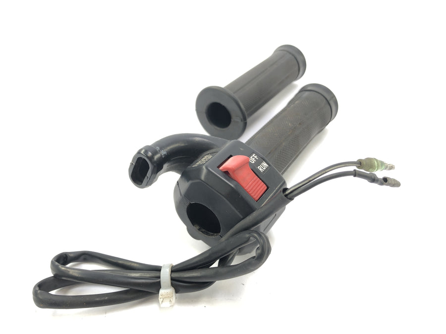 Yamaha XT 350 3YT / 55V [1990] - raccords de guidon sur la poignée de gaz droite