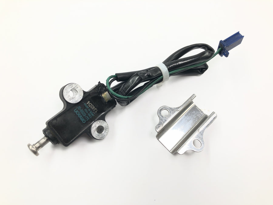 Yamaha YZF R1 RN04 [2001] - Side stand switch