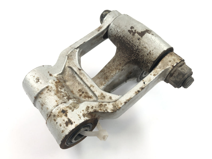 Honda NX 650 RD08 [1995] - Déglage de suspension de la roue arrière de la déviation