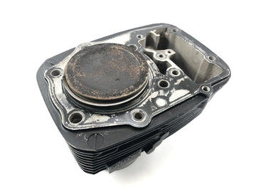 Suzuki Intruder VL 1500 AL [2000] - Cylinder with rear piston