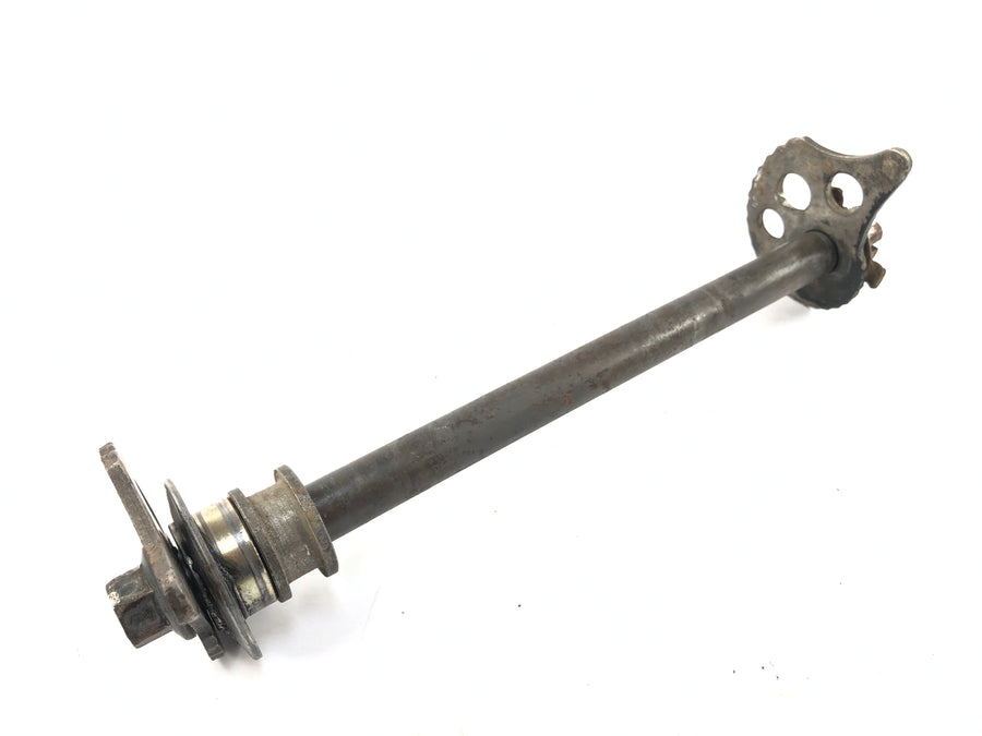 Yamaha XT 550 5Y3 [1982] - rear axle with chain tensioner