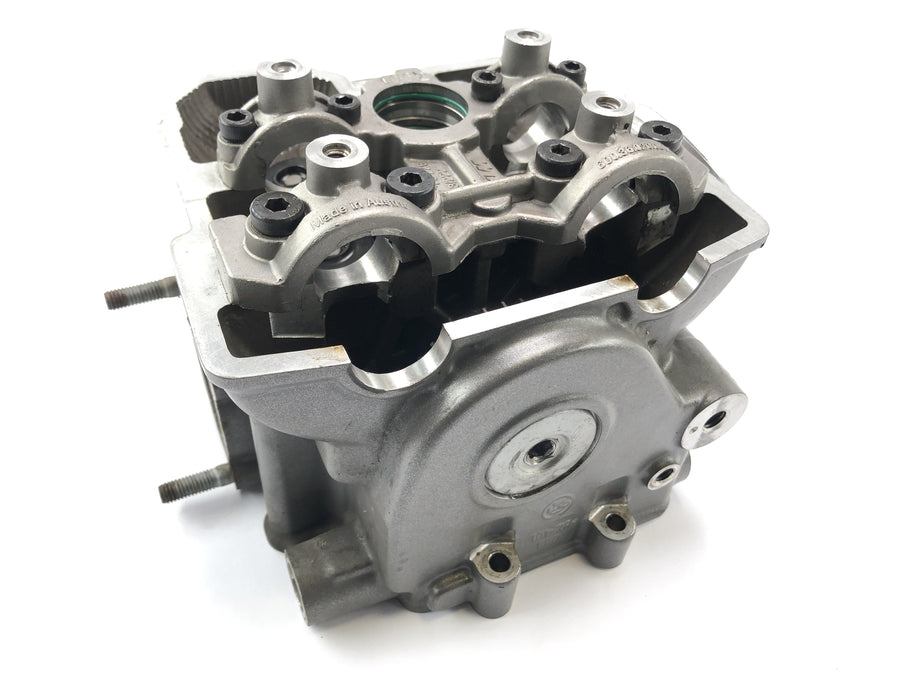 KTM 950 SM LC8 [2008] - cylinder head in front