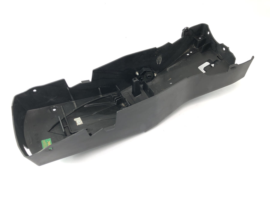 Triumph Speed Triple 1050 515NJ [2007] - Rear fairing, rear inner fairing, rear passage