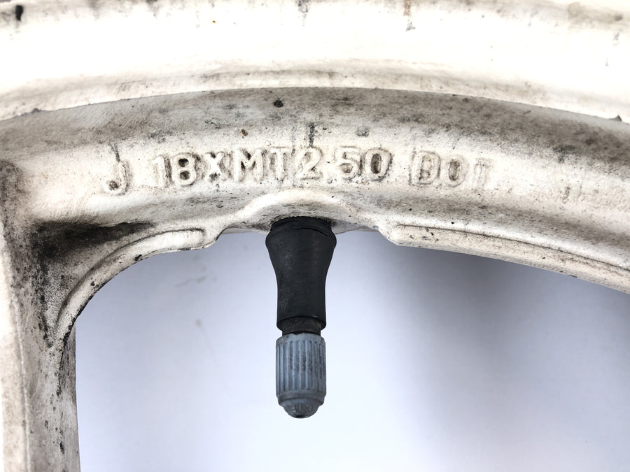 Yamaha Rz 250 R 29l [approx. 250 YPVS] - rear wheel wheel rim at the back 2.50 x 18 "with chain wheel and brake disc