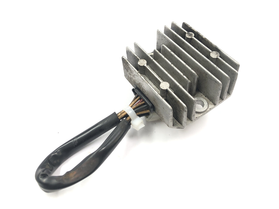 Yamaha XT 600 Z Ténéré 55W [1986] - Control of tension regulators rectifier charger