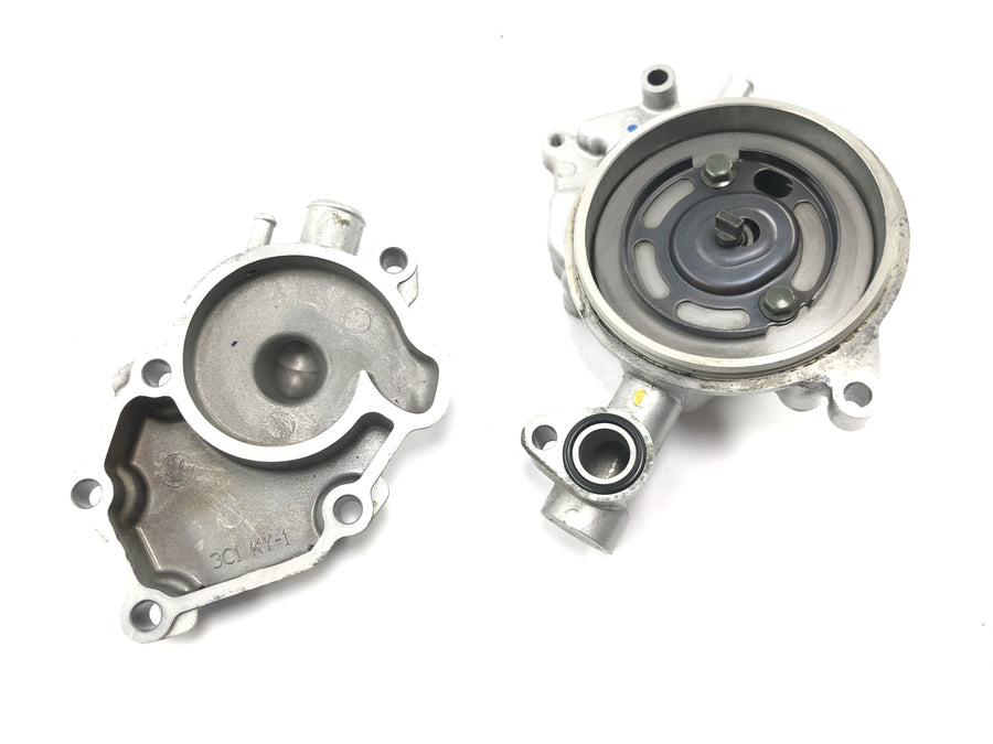 Yamaha WR 125 X DE07 [2010] - Wasserpumpe Kühlmittelpumpe Pumpengehäuse Impeller