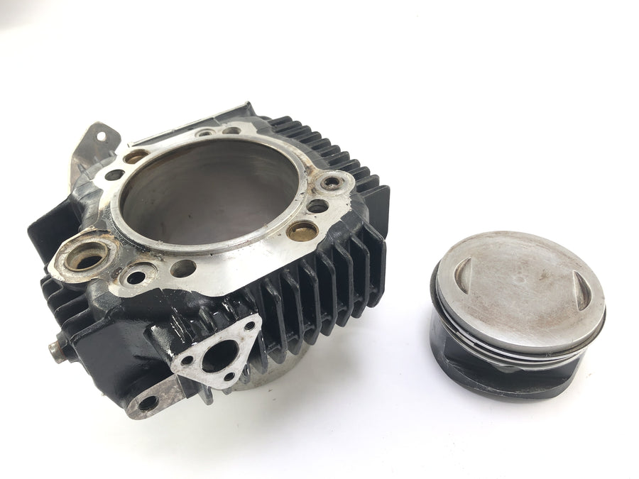Ducati 900 SS [1991] - Cylindre à piston horizontal