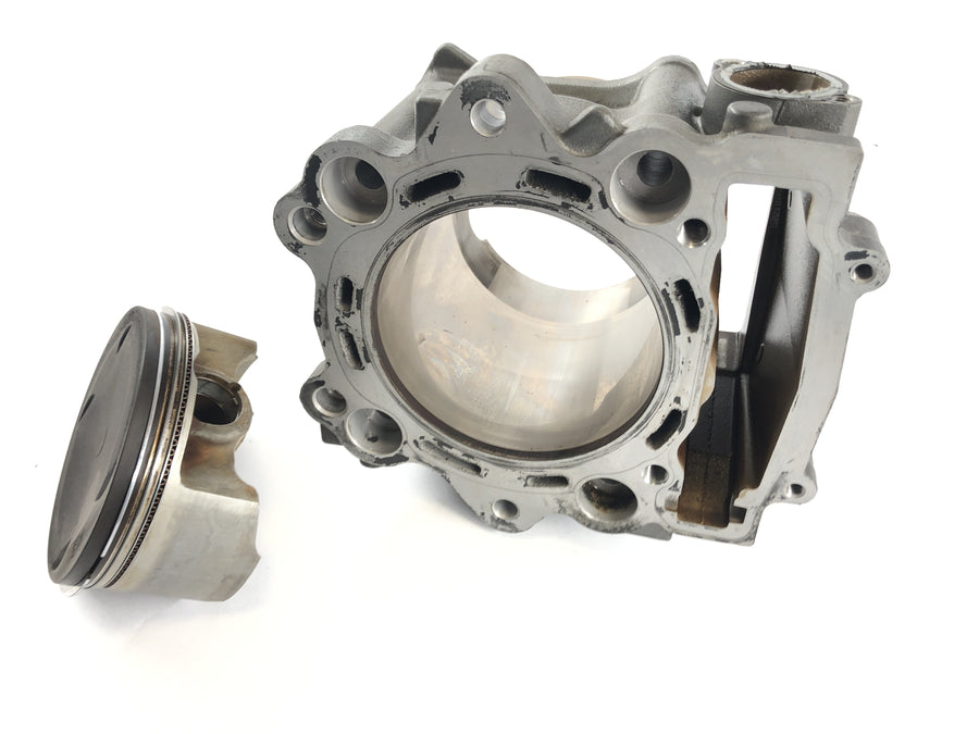 Yamaha XT 660 DM01 [2004] - Cylindre avec des pistons