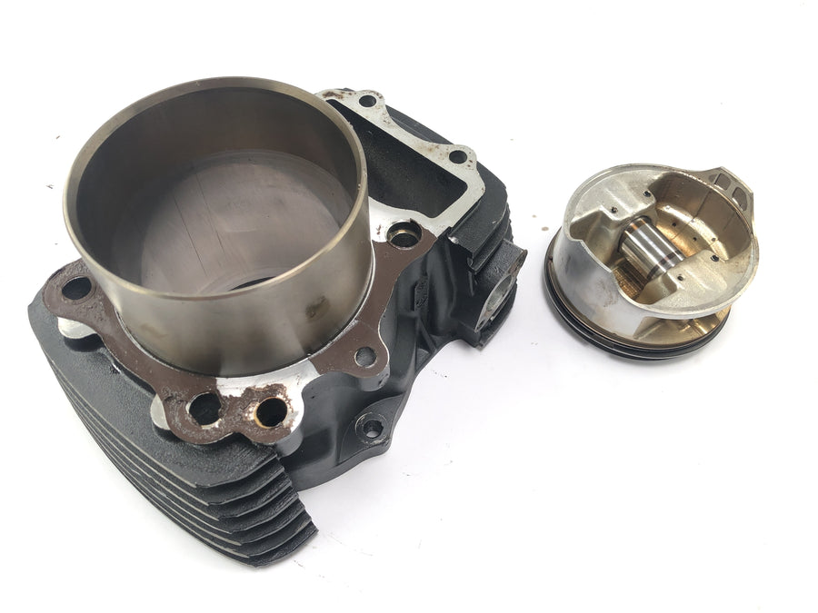 Kawasaki VN 1500 Classic VNT50D [2001] - cylinder Kit cylinder with pistons at the back