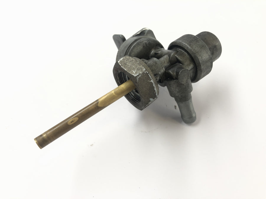 Honda XBR 500 PC15 [1989] - petrol tap fuel tap tank valve