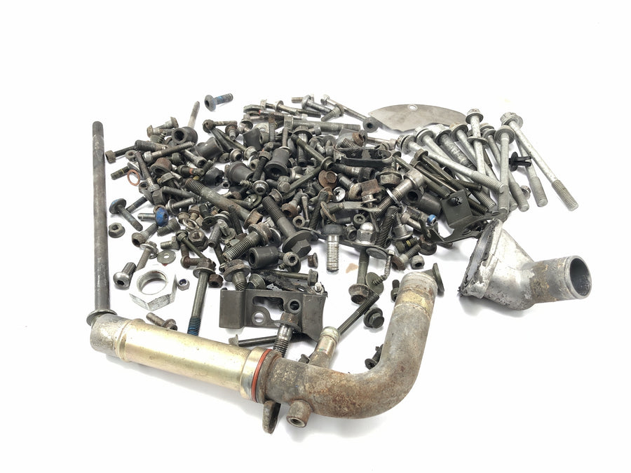 Yamaha YZF R1 RN09 [2003] - Schrauben Restteile Konvolut