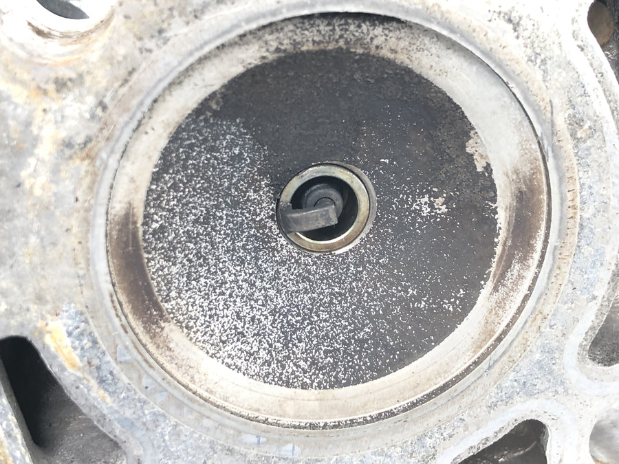 Suzuki RG 250 Gamma GJ21D [1987] - Zylinderkopf Kopfdeckel Zylinderkopfdeckel
