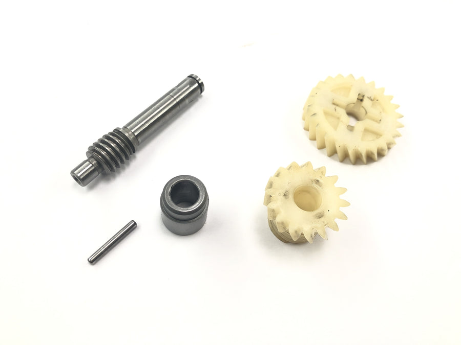 Yamaha DT 175 2K4 [1982] - Oil pump drive gears oil pump