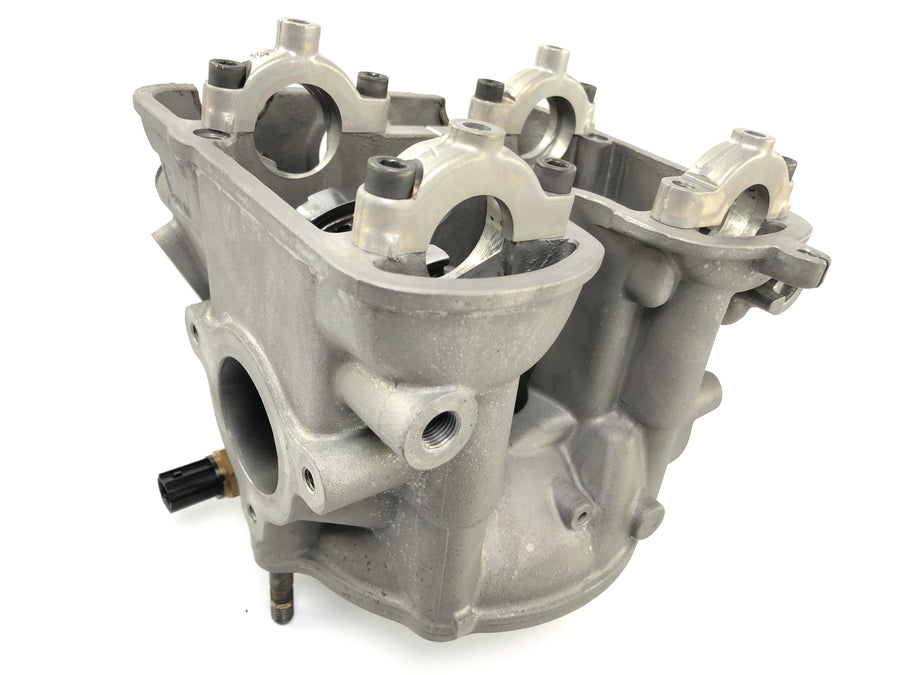 Husqvarna SM 630 A4 [2010] - Cylinder head for overhaul, valves defective
