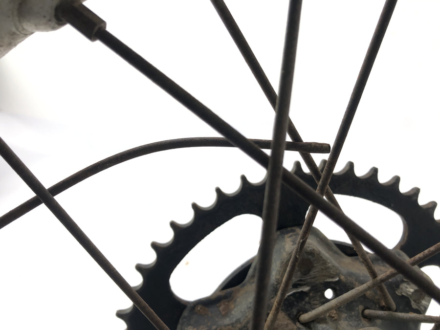 Yamaha XT 500 1U6 [1981] - Rear wheel rim with brake drum