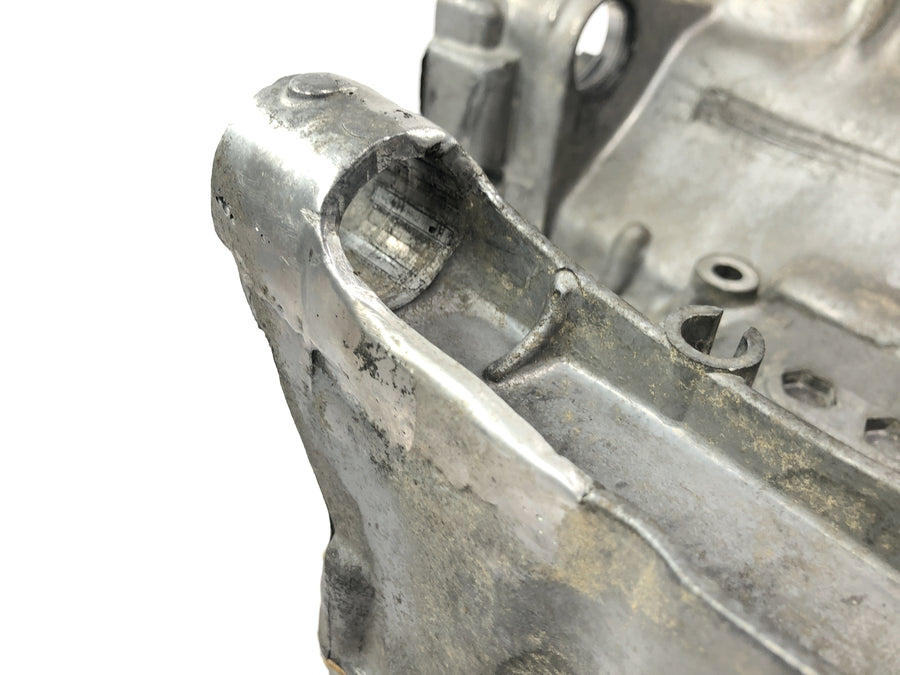 Honda CBR 900 RR Fireblade SC33 [2000] - Carter moteur avec pistons