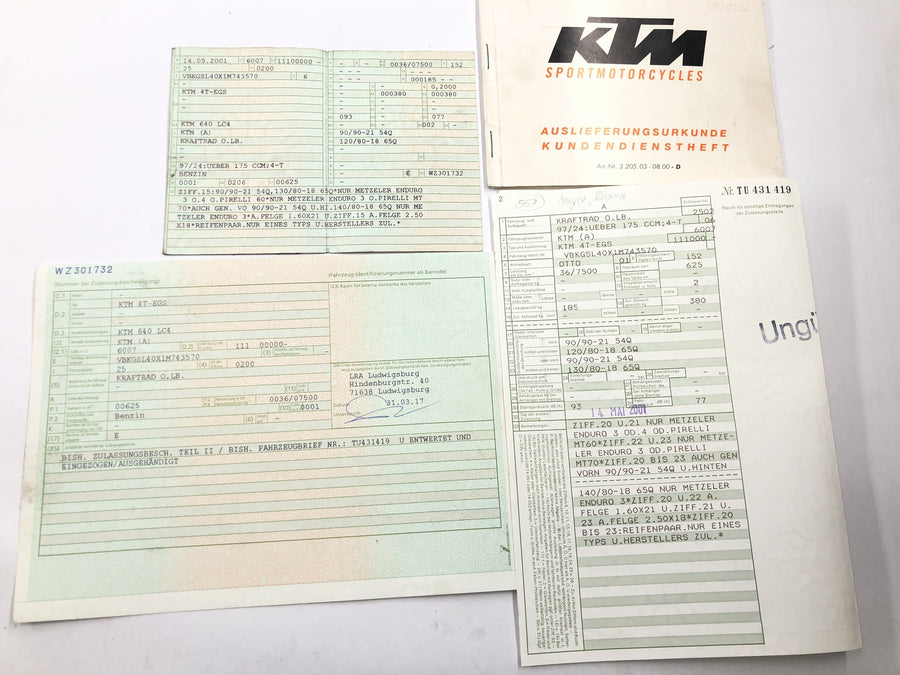 KTM 640 Adventure LC4 [2001] - frame with papers