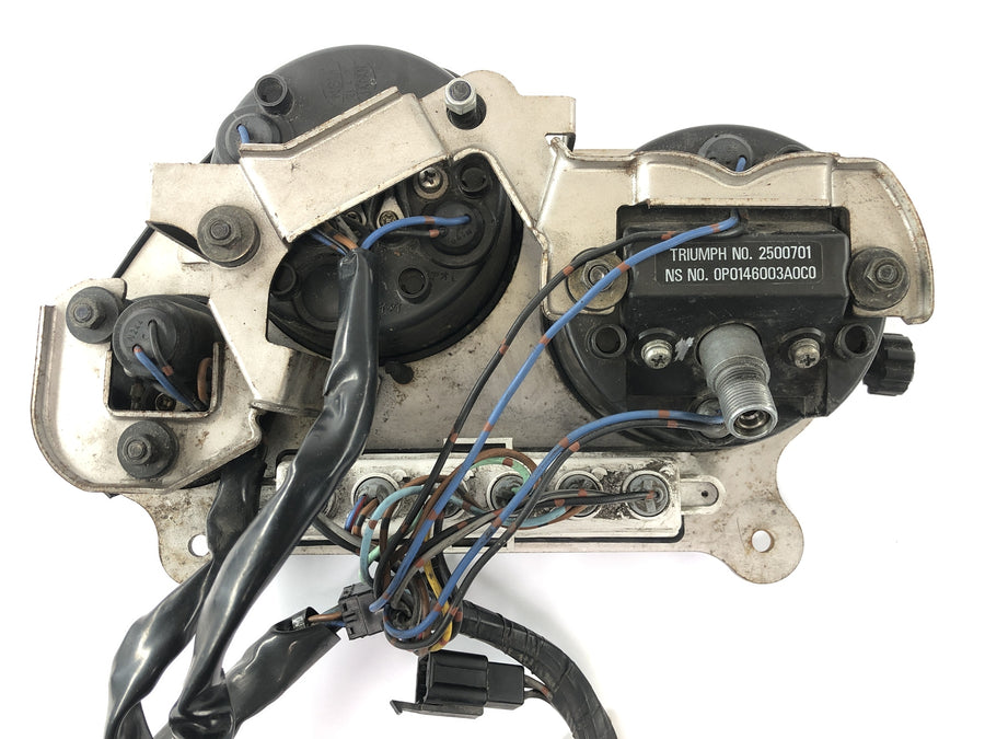 Triumph Daytona 900 T300 [1996] - Accastillage Compte-tours Compte-tours Instruments Combiné d'instruments