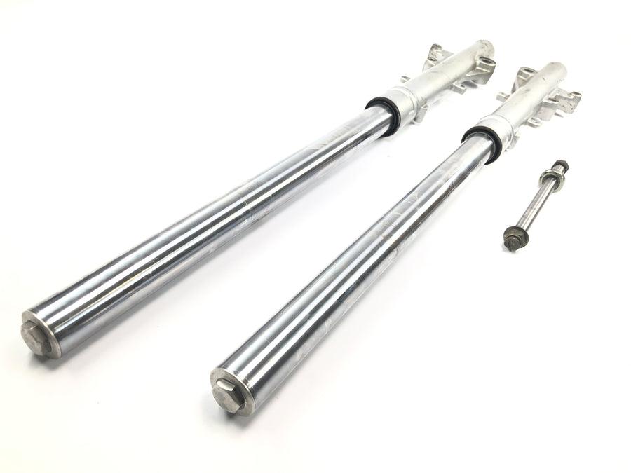 Triumph Tiger 900 T400 [1998] - Telescopic fork with axle