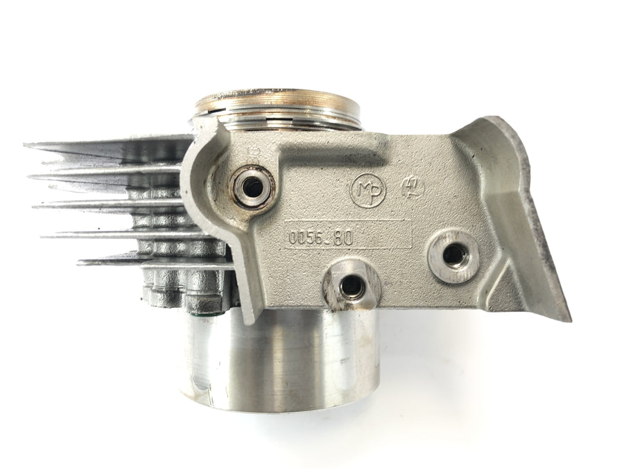 Ducati Monster M600 [1995] - cylinder kit cylinder with pistons at the rear cylinder