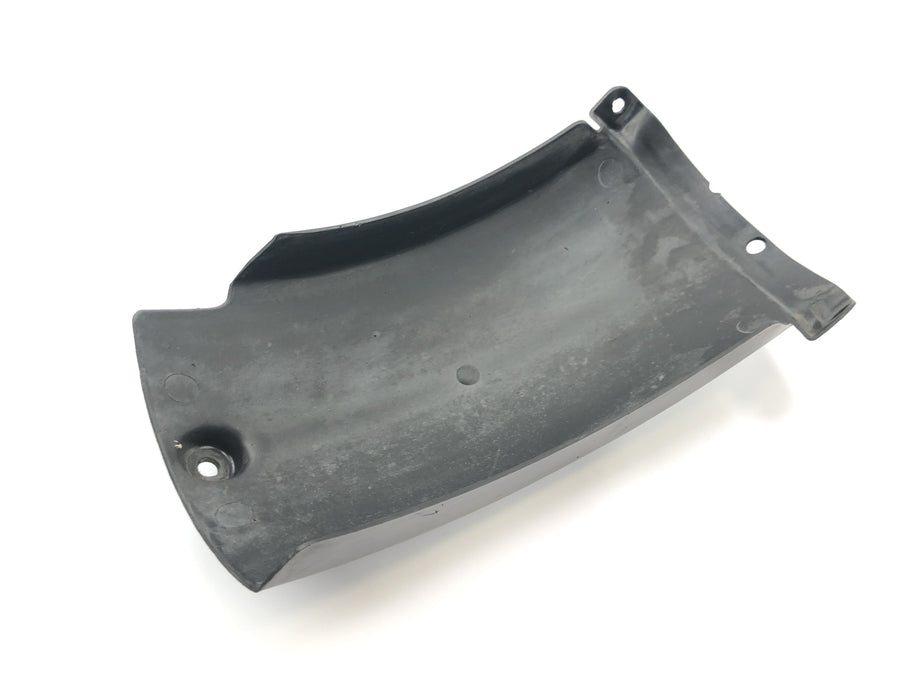 Suzuki GSX R 1100 GU74C [1987] - Rear wheel fender inner fender splash guard