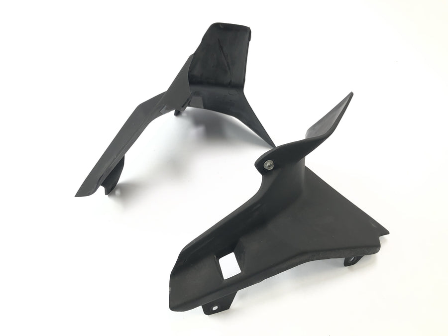 Aprilia RST 1000 Futura [2002] - couple de couverture de revêtement latéral