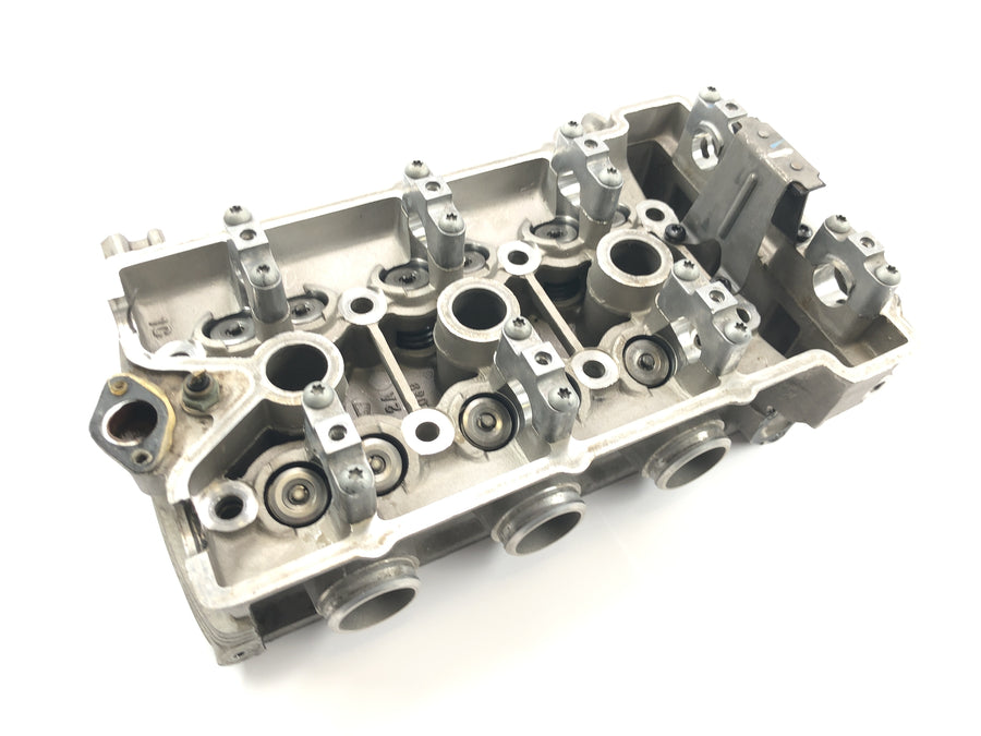 Triumph Adventurer 900 T309RT [1998] - Cylinder head valve head cylinder head housing