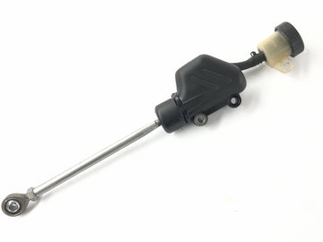 KTM LC4 640 EGS [2004] - brake pump in the back