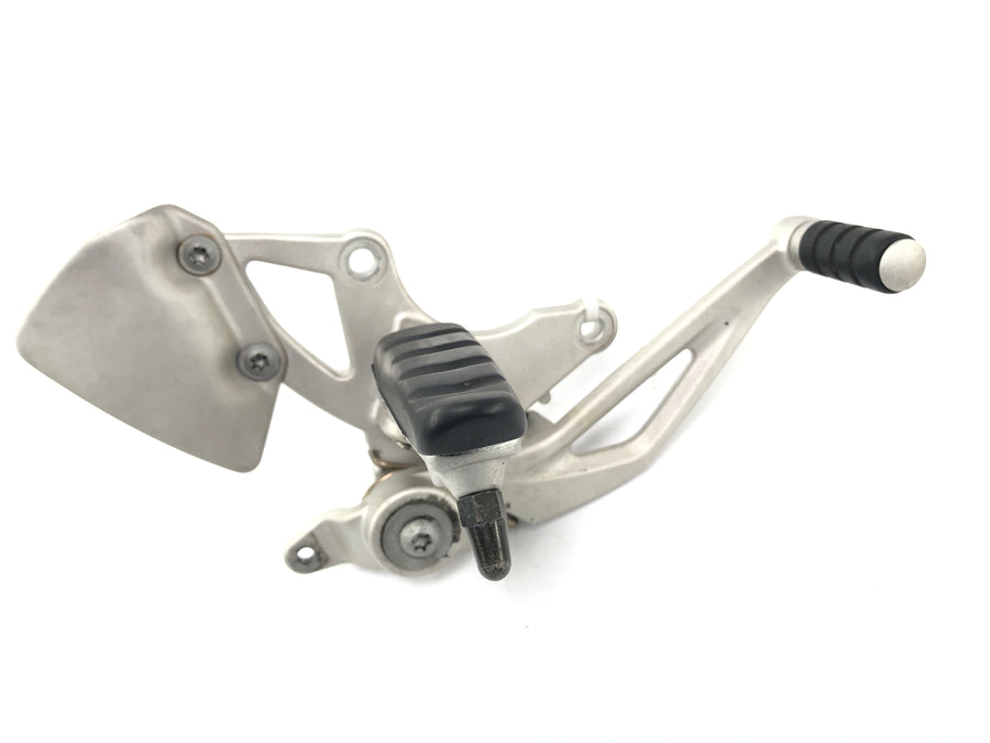 BMW R 1200 ST R1ST [2006] - footrest system driver's footrest right with brake pedal