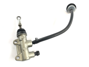 Ducati 1098 S H7 [2009] - brake pump behind